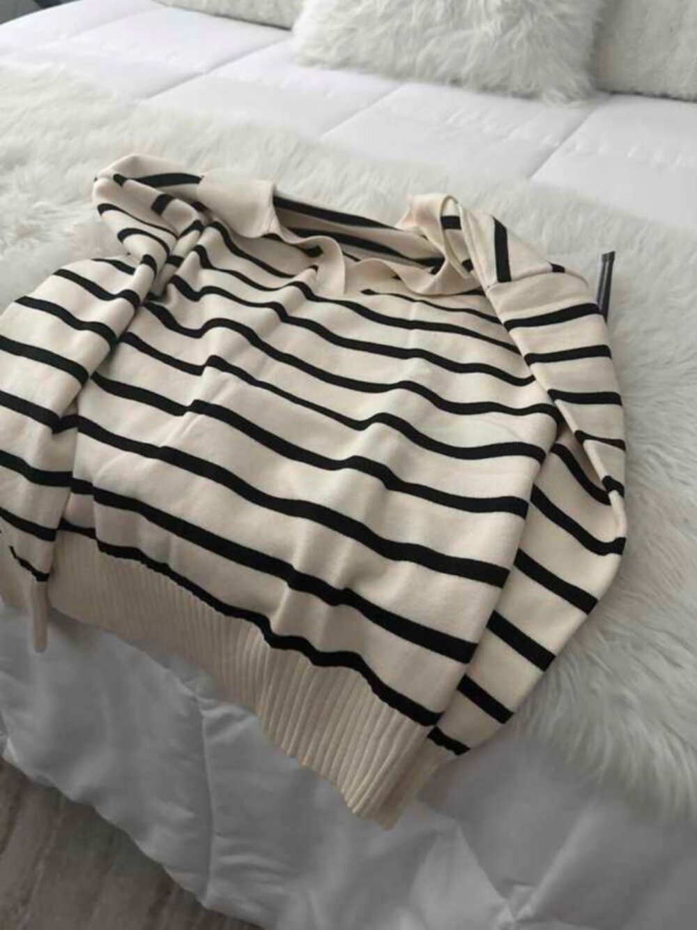 Women's Off White Black Striped Polo Sweater Drop Shoulder Long Sleeve Knit Top - Picture 4 of 4